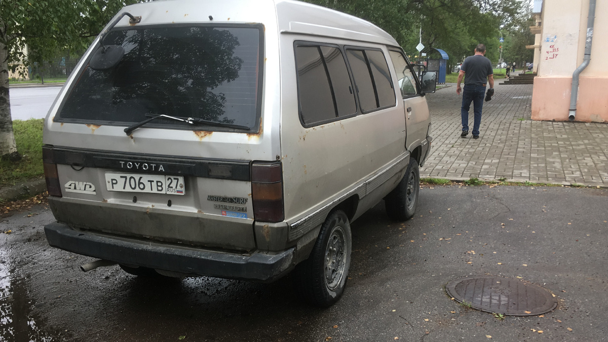 toyota master ace surf 1988 год, бензин, полный привод, механика