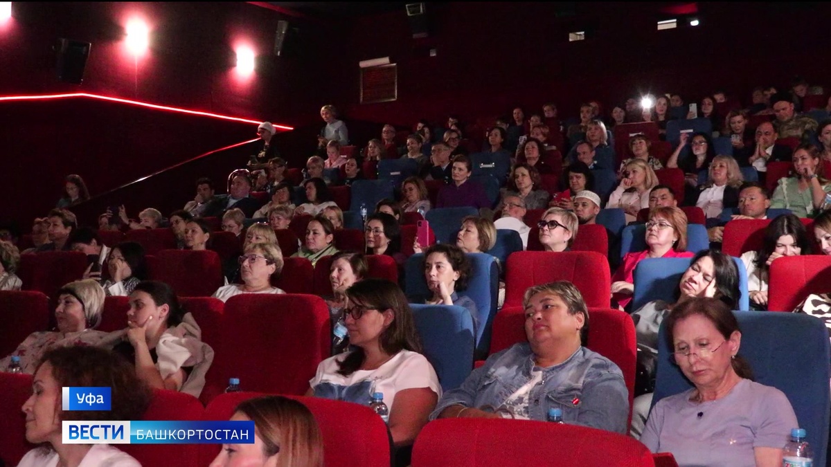    Борис Корчевников представил в Уфе фильм "Мамино письмо"