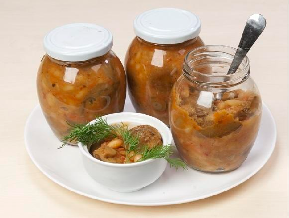 Заготовки на зиму с грибами и овощами. Лечо с грибами на зиму. Фасоль с грибами в автоклаве. Лечо с шампиньонами. Грибы в томатном соусе на зиму.