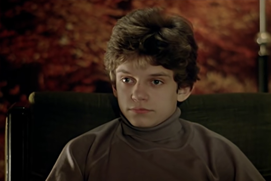     Звезда фильма «Плюмбум, или Опасная игра» Антон Андросов упал на улице и травмировал голову