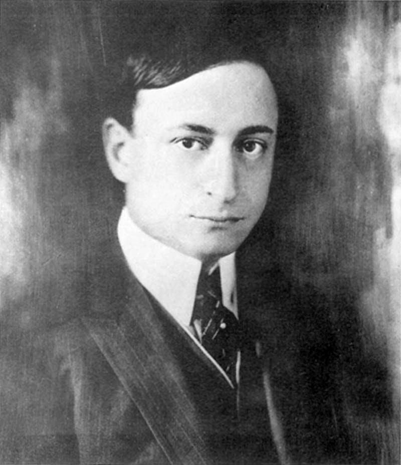 Википедия https://en.wikipedia.org/wiki/Hugo_Gernsback