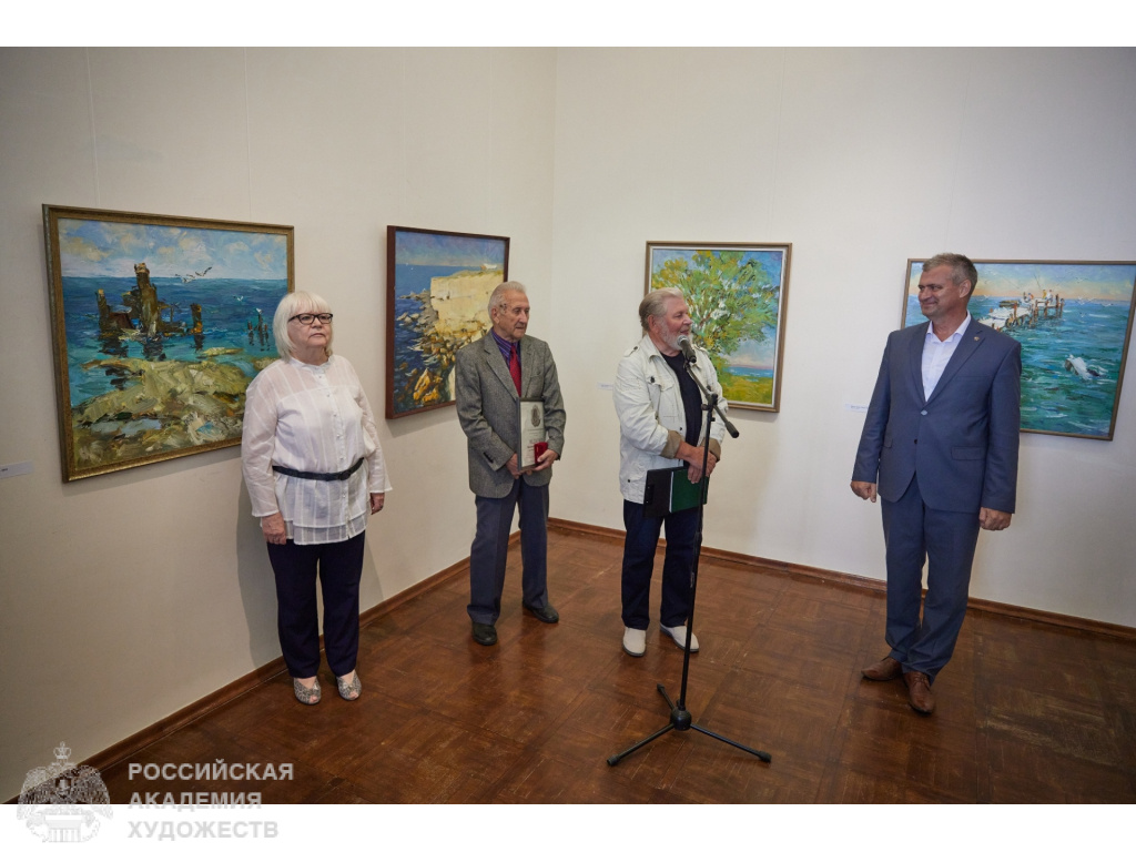 Выставка «Поэзия Крымского побережья» Александра Максименко в Российской академии художеств. Фото: Виктор Берёзкин, пресс-служба РАХ.