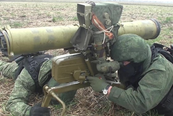    Военнослужащие ВС РФ