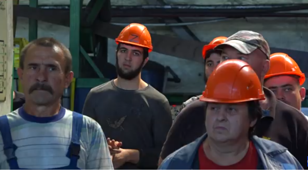 Мне часто пишут — иди работать на завод, хватит болтовню в интернетах разводить. А вы сами то там были? Лично я с 19 лет пошел на металлургический  завод работать, сразу после техникума.