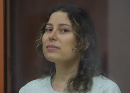   Свердловский суд приговорил гражданку РФ и США к 12 годам заключения за финансирование Украины