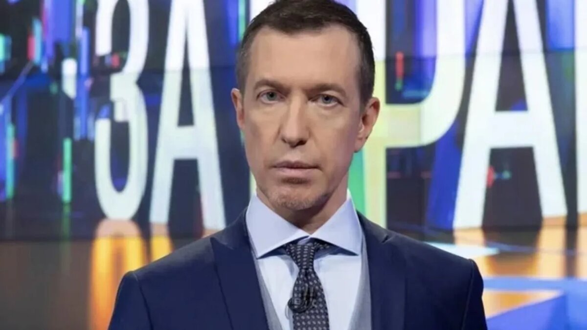    Музыкальный обозреватель и критик Сергей Соседов.