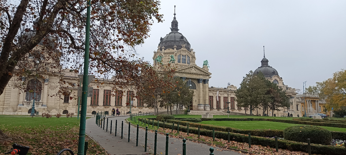 Вид с парадного въезда