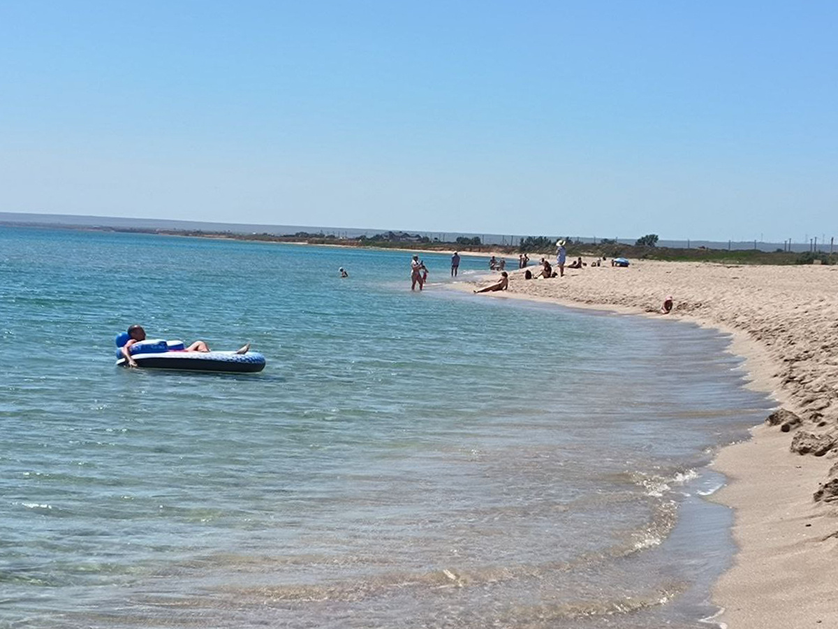 Девушка купалась в море и попала под катер.  Фото: Фото: ФедералПресс/ Анна Брачева