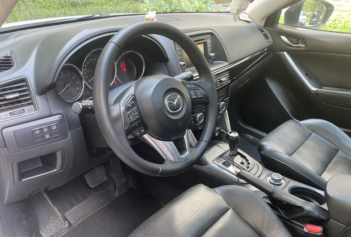 Салон mazda cx-5. 