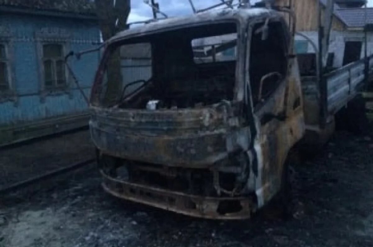    На Брянщине задержали подозреваемого в поджоге и повреждении автомобилей