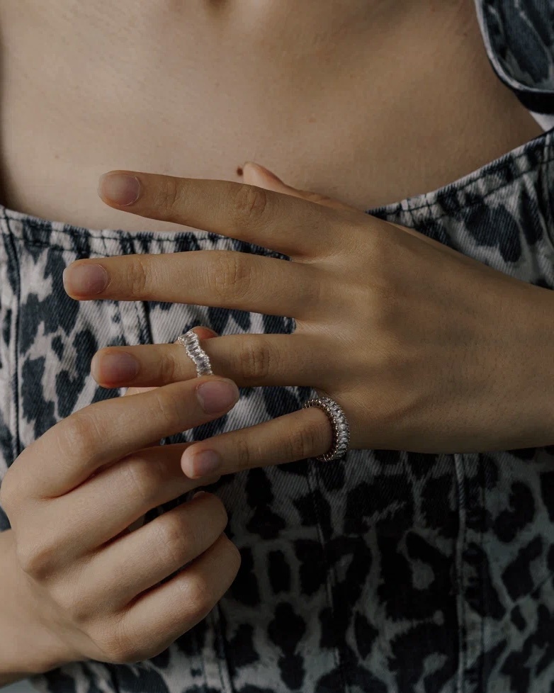 Багетное и теннисное кольца от Mozi Jewelry 