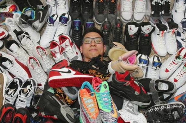 Коллекционеры кроссовок- сникесхеды