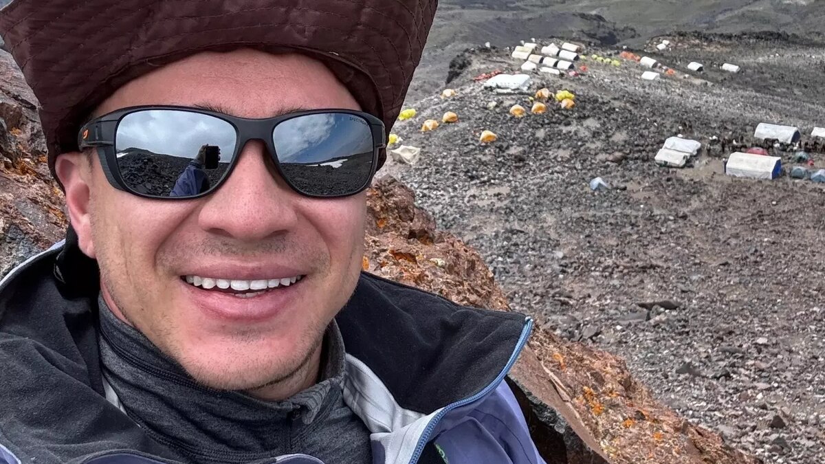     Источник: Рустам Набиев