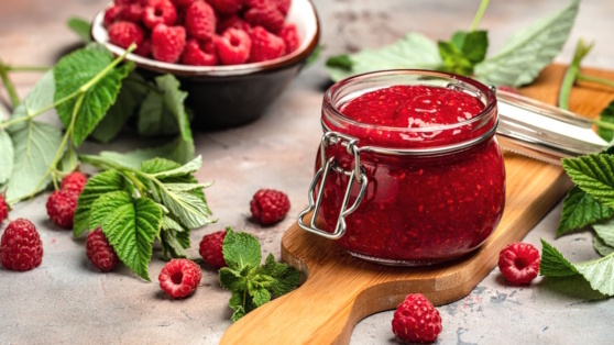    Какой сегодня праздник: 16 августа – День малинового варенья Богдан Герцен