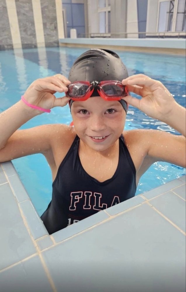    Девятилетняя жительница Югорска спасла в Крыму тонущую в море малышку