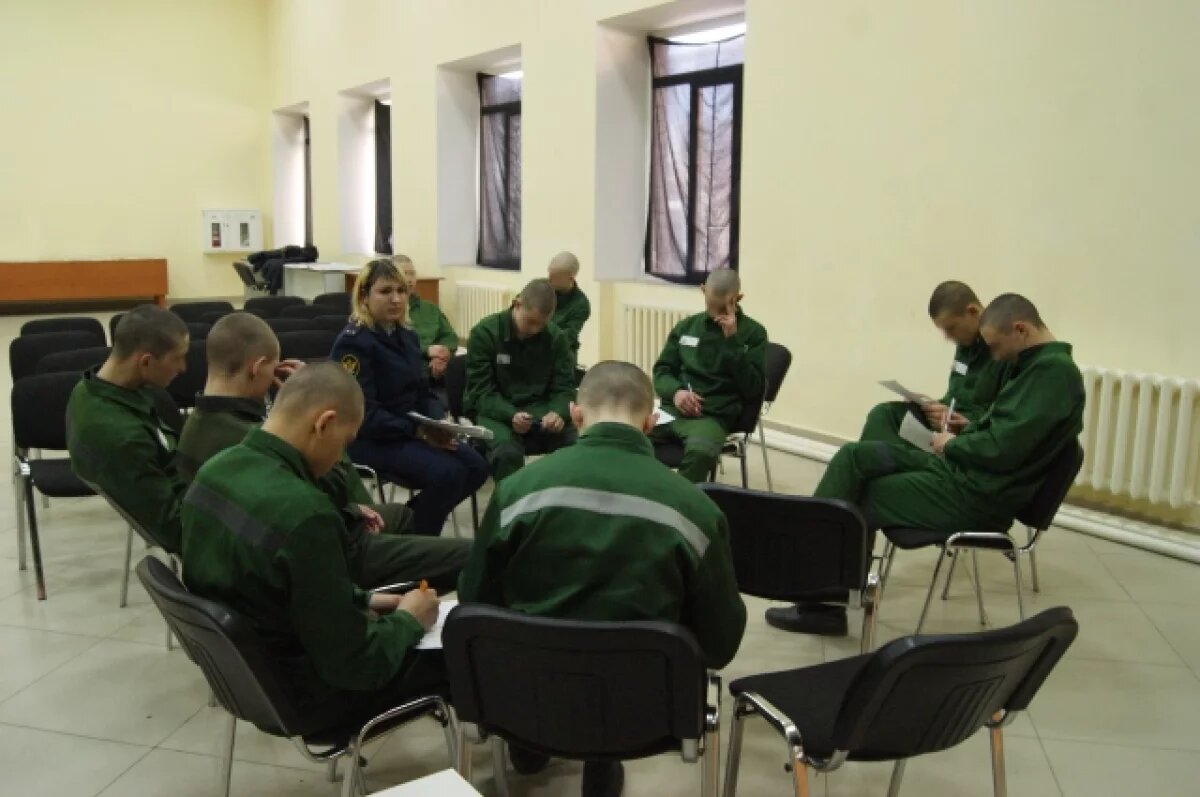    В Тюмени за взятки осужден бывший сотрудник УФСИН