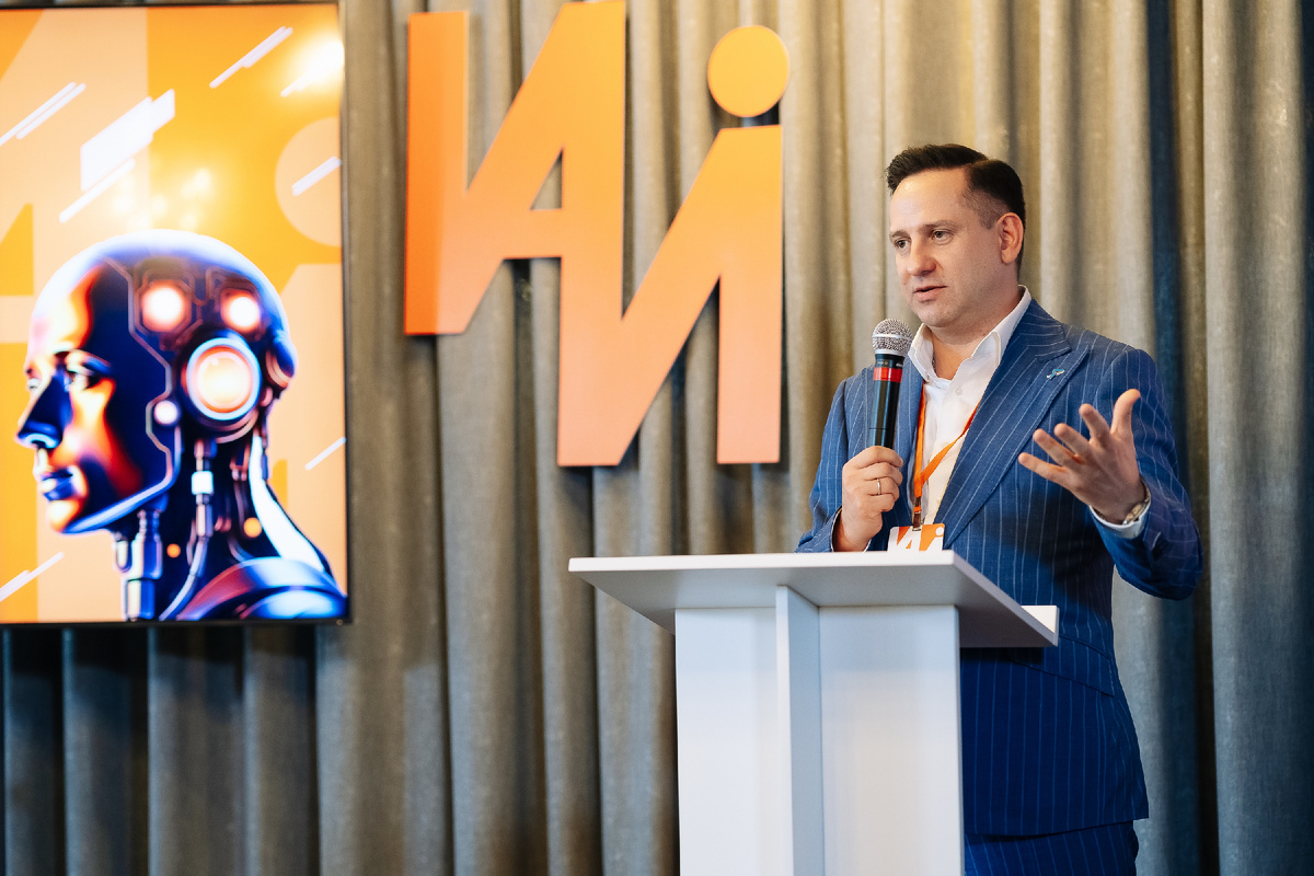 Ректор ТюмГУ Иван Романчук. Фотограф — Алексей Дидух 