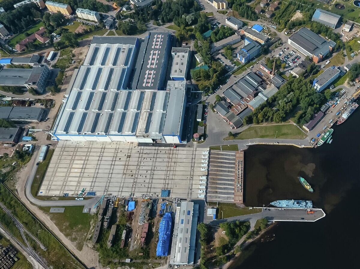    Вид сверху на Средне-Невский судостроительный завод © Фото предоставлено Средне-Невским судостроительным заводом