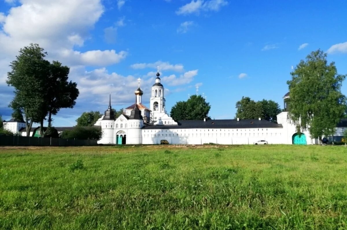    Ко Дню Толги в Ярославле возле монастыря благоустроят прибрежную территорию