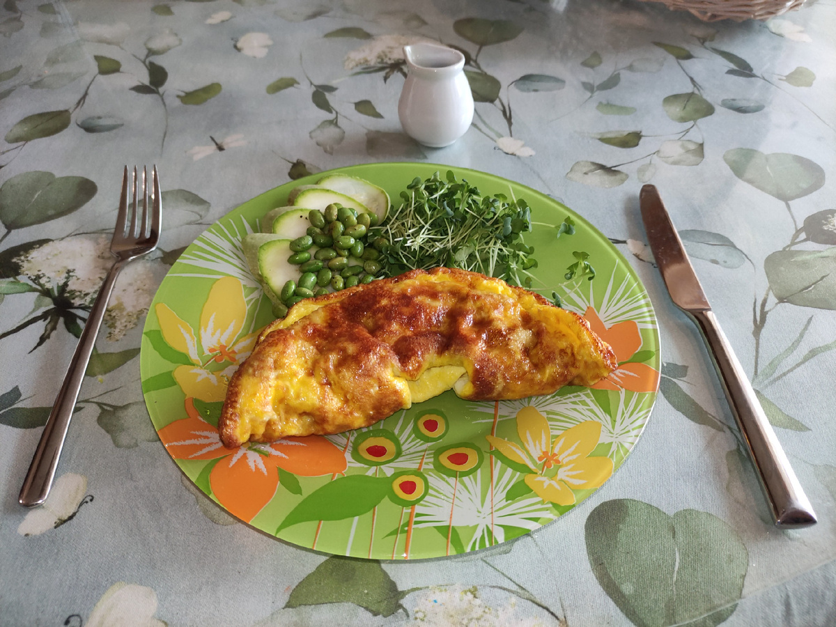 Кабачки вкусно и быстро с омлетом
источник фото - Полезная привычка - Кушать красиво