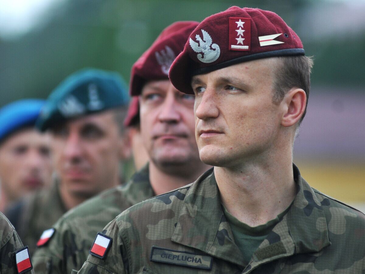    Военнослужащие ВС Польши во время Международных военных учений Rapid trident-2016 во Львовской области. 2016 год© РИА Новости / Стрингер
