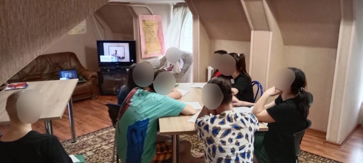 В реабилитационном центре «Верный шаг» в Краснодаре проведена лекция «Секс и трезвость». 