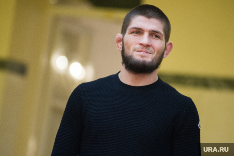    Хабиб Нурмагомедов (на фото) опубликовал фото с Уиллом Смитом