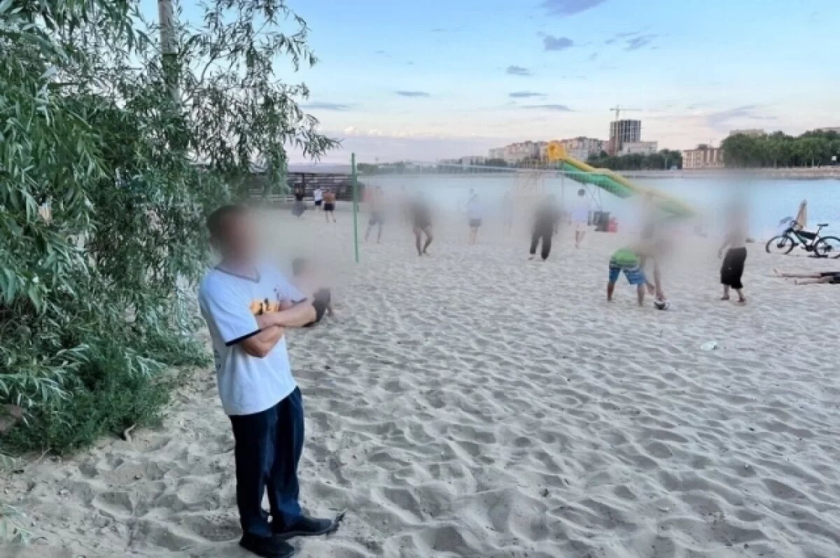    Астраханец подозревается в краже двух мобильных телефонов на пляже