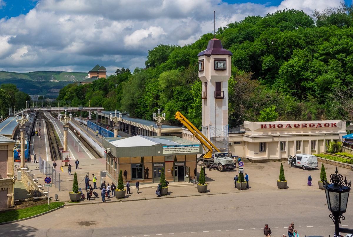 Железнодорожный вокзал Кисловодска, архив. Фото: Руслан Шамуков/ТАСС