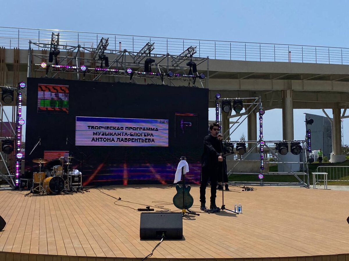 Музыкант дал интервью «ФедералПресс».  Фото: ФедералПресс / Анастасия Алимпиева