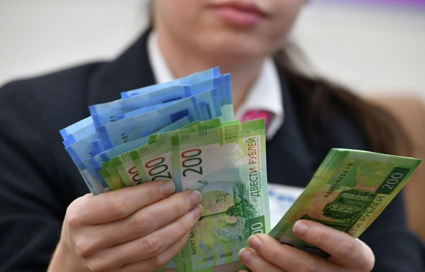    Чиновники станут получать больше денег