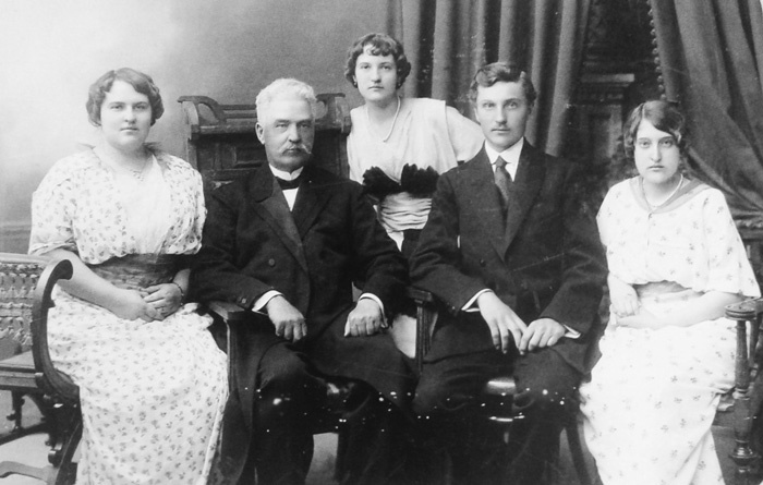 Семья Якова Егоровича Мартышкина