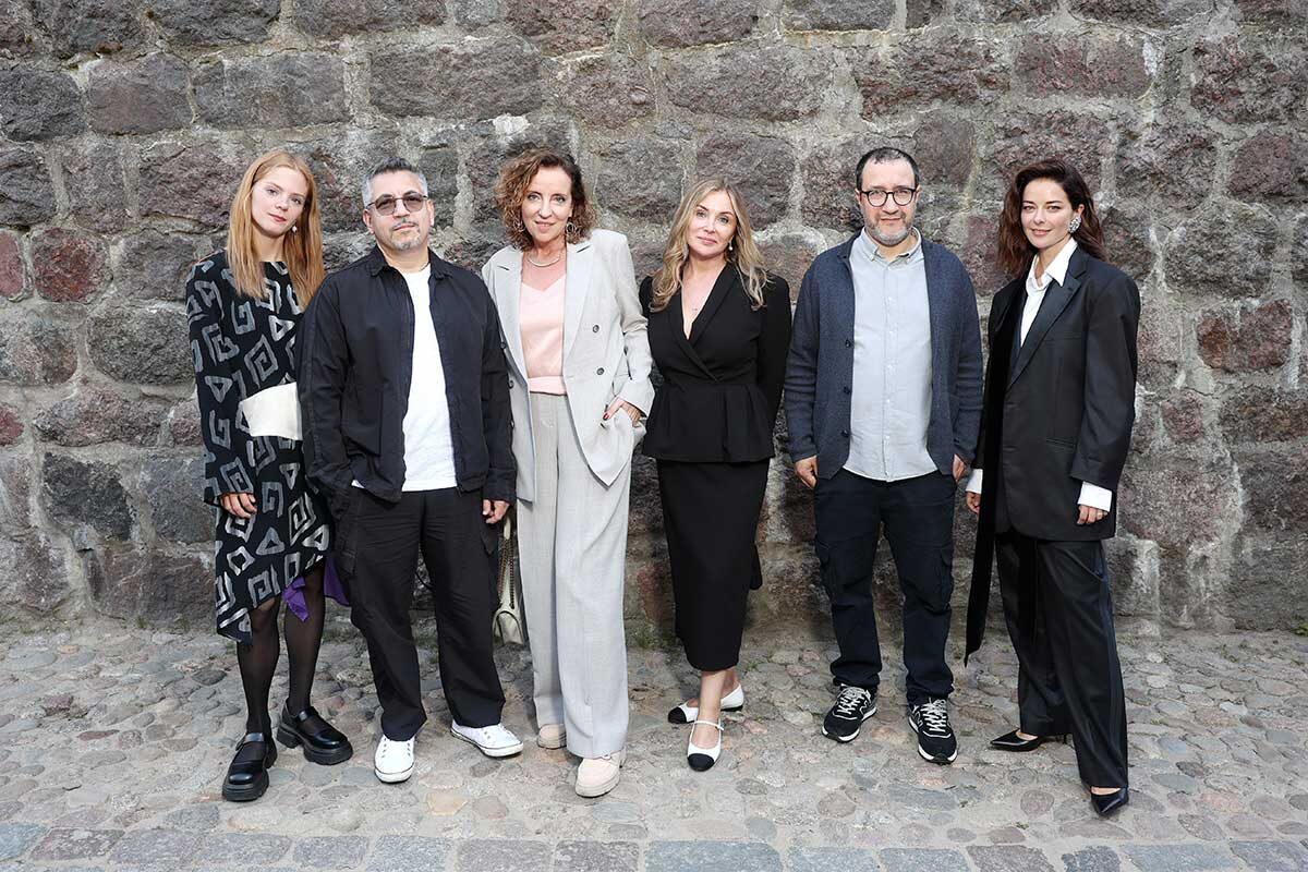 Пресс-служба фестиваля📷Жюри фестиваля: Дарья Коныжева, Илья Тилькин, Екатерина Филиппова, Мария Ушакова, Владимир Котт и Марина Александрова