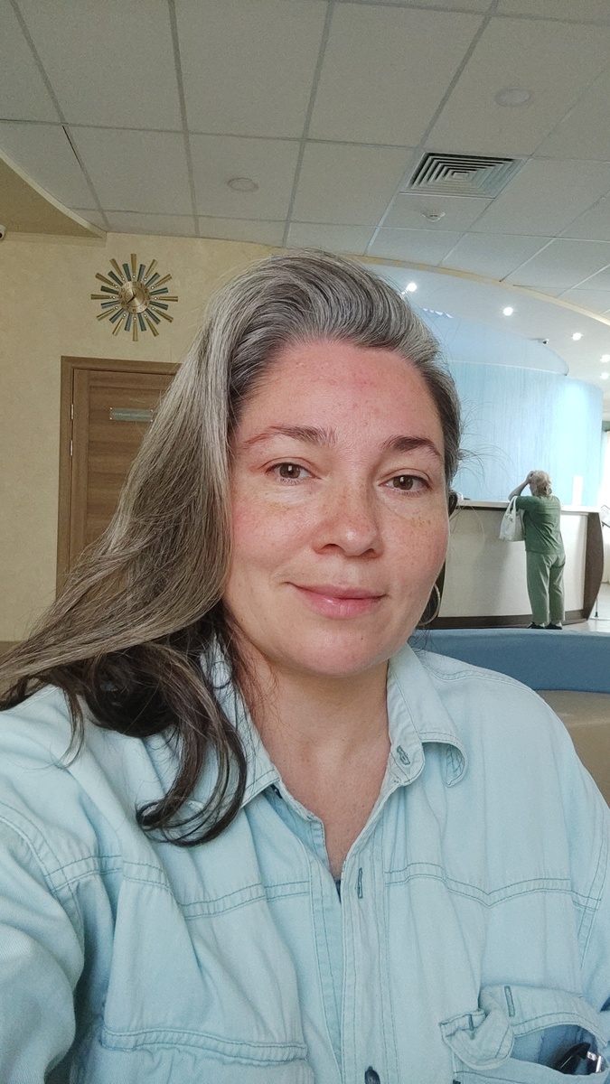 Утро. После массажа лица.