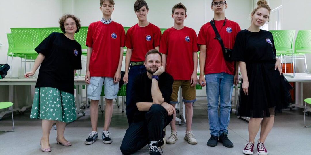 Оператор дрона аэросъемки, дизайнер или пожарный: с какими профессиями знакомятся участники программы «Лето в новом формате»