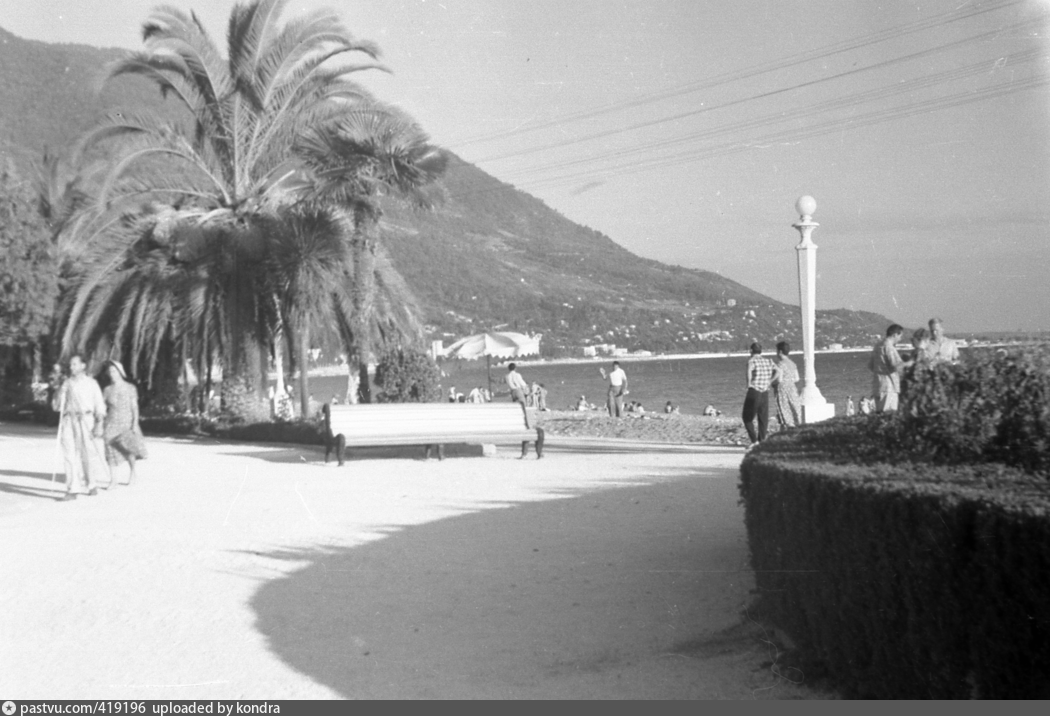 Набережная в Приморском парке 1965г.