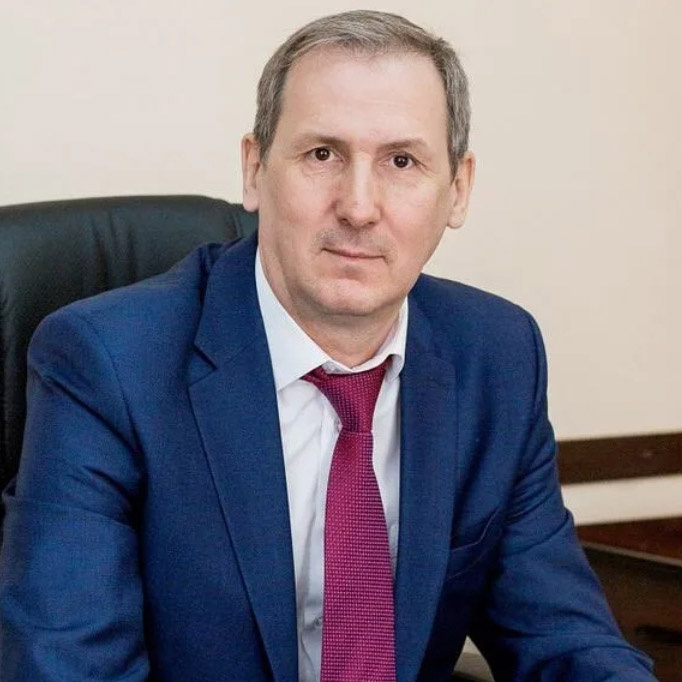 Кировский районный суд Иркутска освободил из-под ареста бывшего мэра Тулуна Юрия Карих. Он признался в мошенничестве.