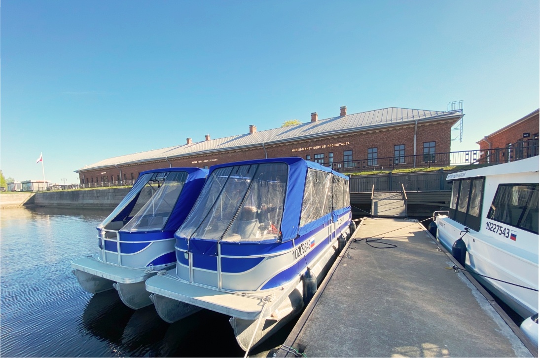 Выход на причал за пышечной. 