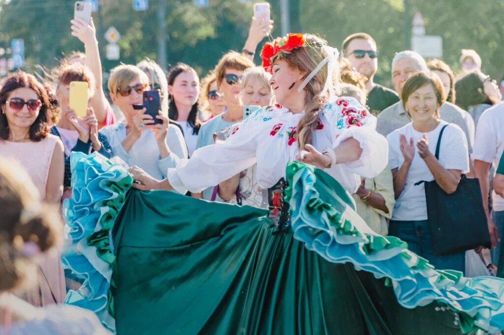 «Хороводы России» давно стали для Северной столицы знаковым событием. Фото: Ирина Иванова.