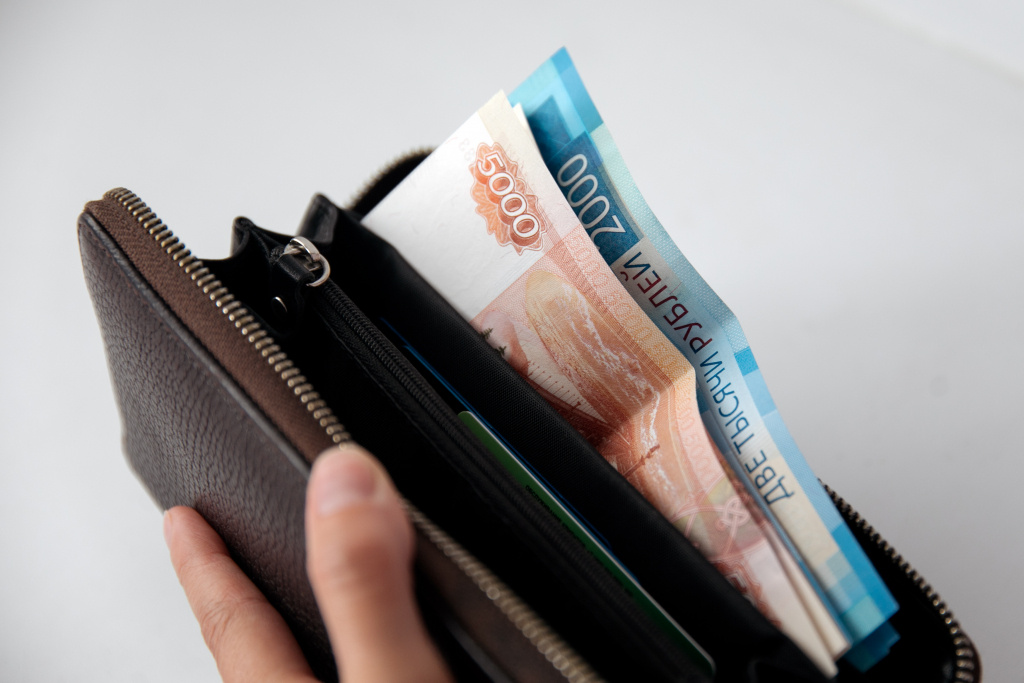   Зарплаты работников госучреждений вырастет в октябре