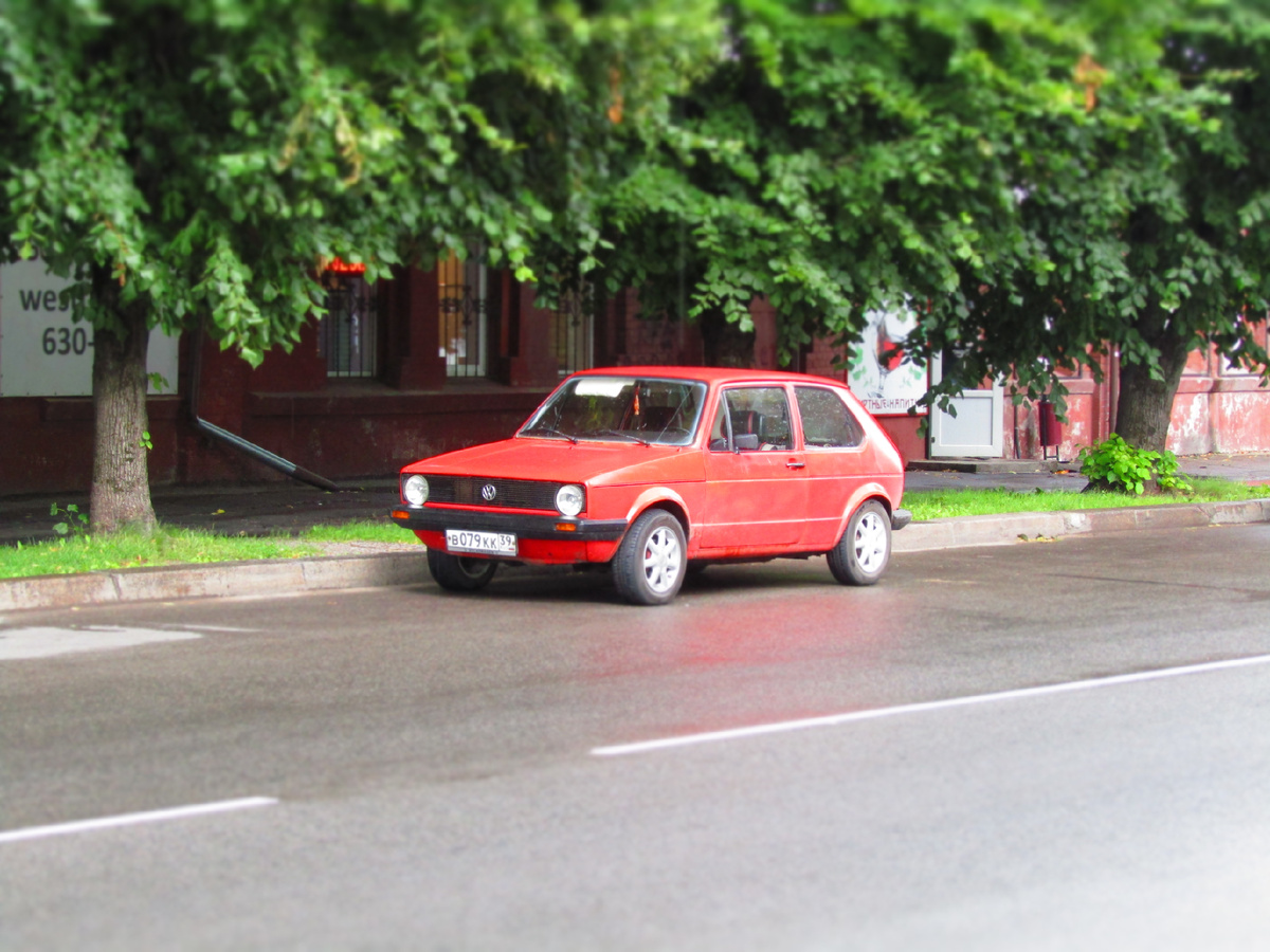 отдельная любовь - старенькие немецкие авто 80-х 
