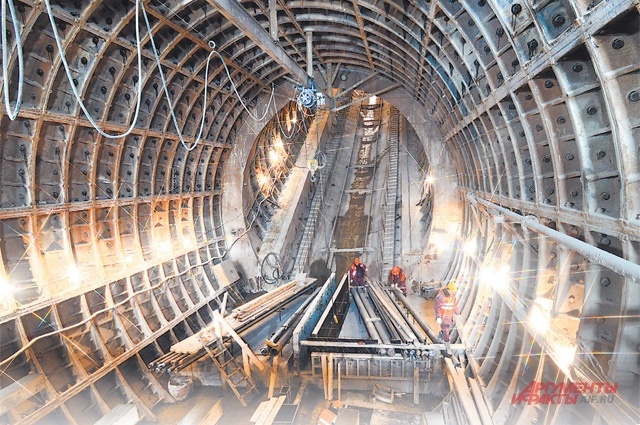    Проходческий щит для строительства новых станций Фото:  АиФ/ Эдуард Кудрявицкий