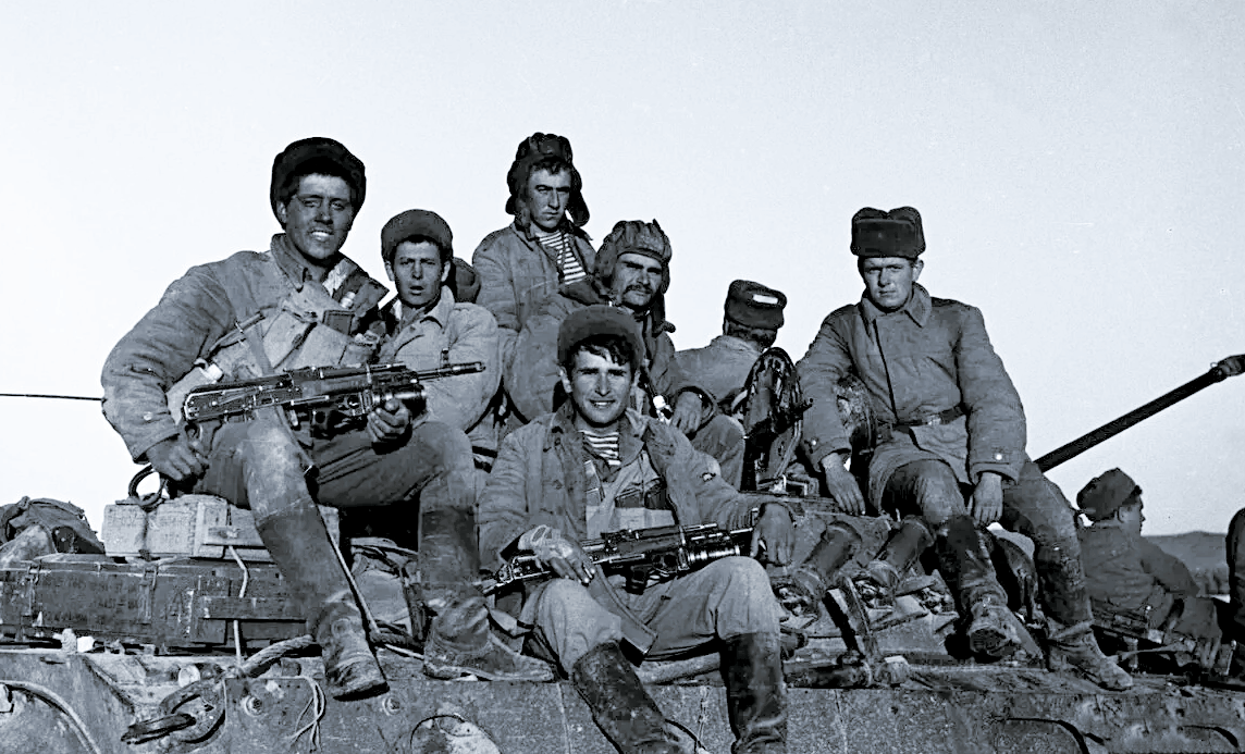 Бойцы 70-й Гв. ОМСБр.