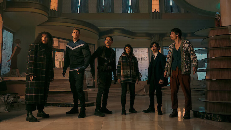    Кадр из сериала «Академия Амбрелла»