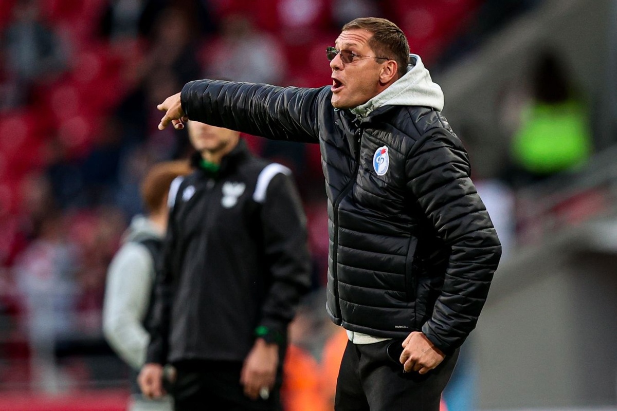 Григорий Лепс снова на тренерском мостике 