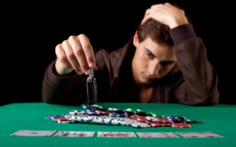 Игромания может быть вызвана различными травмами детства, такими как эмоциональная или физическая травма, недостаток внимания и заботы со стороны родителей, а также проблемы с самооценкой. Эти аспекты могут способствовать тому, что человек ищет утешение и удовольствие в играх, чтобы сбежать от реальности и справиться с внутренними конфликтами. В процессе лечения важно выявить корни проблемы и работать над ними для достижения устойчивых изменений в поведении.