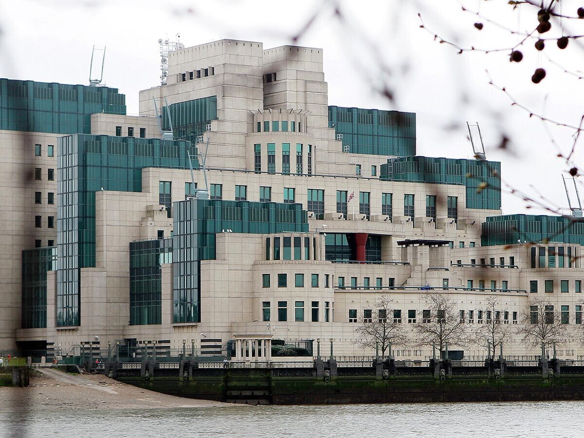    Штаб-квартира внешней разведки Великобритании MI6 в Лондоне© AP Photo / Alastair Grant