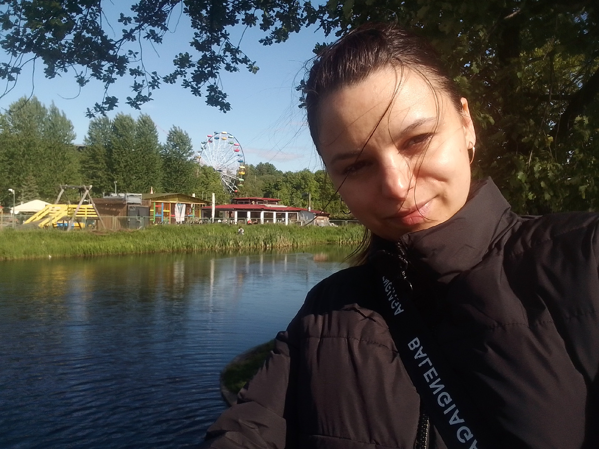 Привет👋 Я Катрин. А ты на моём канале, где я рассказываю о себе, о жизни в коммунальной квартире и Петербурге в целом. Любишь каналы лайфстайл? Подписывайся и добро пожаловать🤝 Не любишь - не подписывайся, можешь просто почитать))