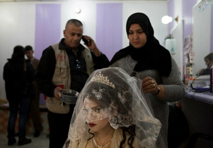  Сейчас в Ираке официально выдают замуж с 18 лет. /Фото: bangkokbook.ru