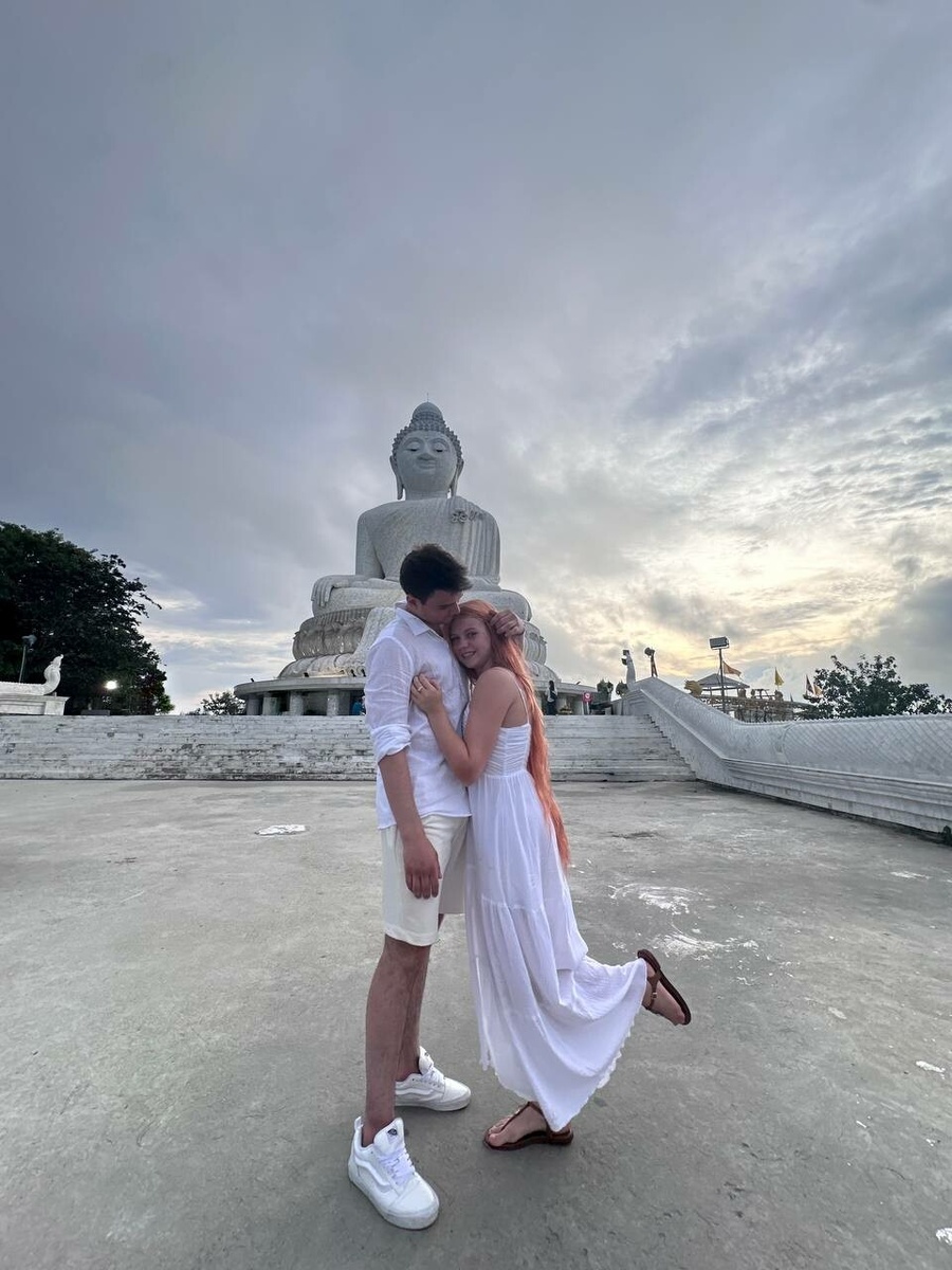 «Саша и Макар попросили после свадьбы один день выходного». Фото: t.me/avtrusovaofficial